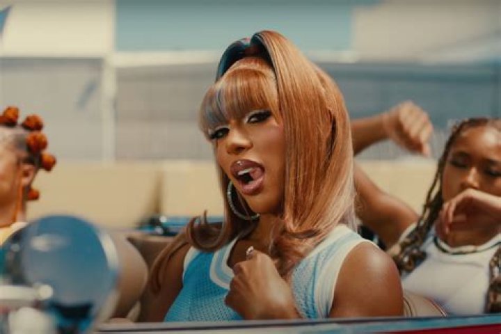 Oh my momma oh my hood lyrics